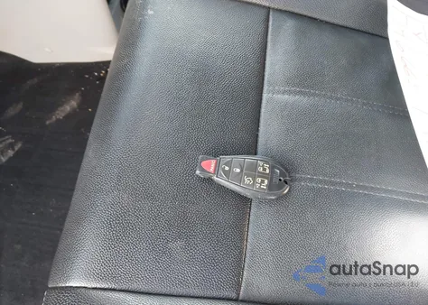 2015 Chrysler Town & Country Touring z USA, uszkodzony, nr VIN 2C4RC1BG5FR664520